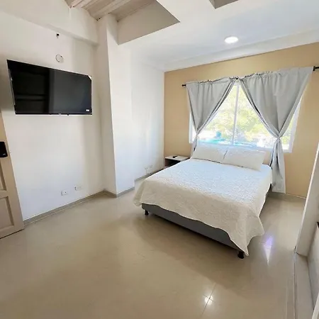 Amplio Cerca Al Centro Histórico Y Getsemaní Apartamento